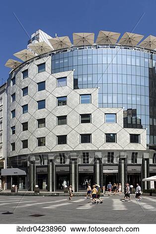 Haas Haus On Stephansplatz Architect Hans Hollein Vienna
