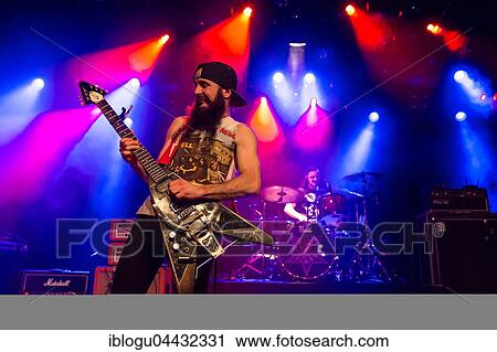 Stock Image - Jeff Curran, guitarist of the Australian rock band Dallas Frasca live in the Schüür Lucerne, Switzerland, Europe. Fotosearch