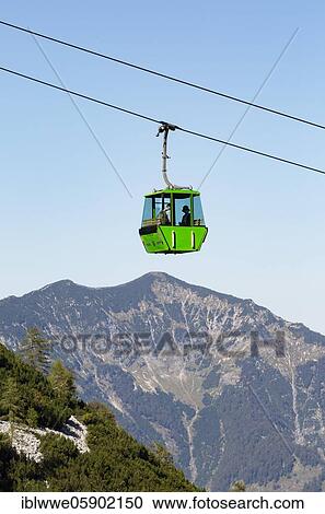 Stock Image - Katrin cable car with view to Leonsberg, Bad Ischl, Salzkammergut, Upper Austria, Austria, Europe. Fotosearch