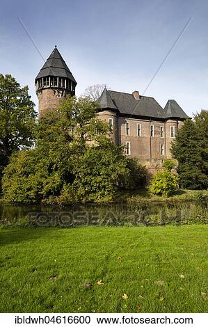 Stock Image - Linn Castle, moated castle, Krefeld, Lower Rhine, North Rhine-Westphalia, Germany, Europe. Fotosearch