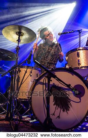 Stock Image - Switzerland, Italian musician duo Me and Marie with Maria de Val and Roland Scandella live at Schüür Lucerne, Switzerland, Europe. Fotosearch