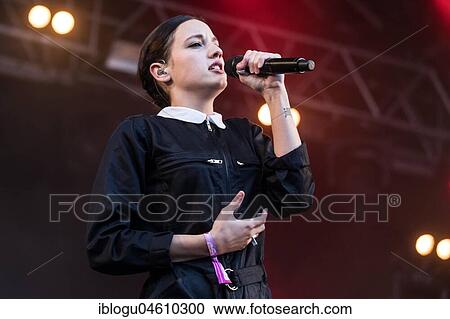 Stock Image - The French pop singer Jain live at the 26th Heitere Open Air in Zofingen, Aargau, Switzerland, Europe. Fotosearch