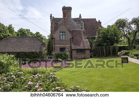 The Priest's House, Sissinghurst Castle, Kent, England, United Kingdom, Europe View Large Photo Image Picture - The Priest's House, Sissinghurst Castle, Kent, England, United Kingdom, Europe. Fotosearch