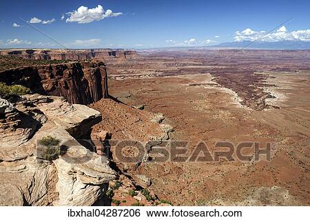 Ausblick vom Buck Canyon Overlook auf den Buck Canyon, Erosionslandschaft, Island of the Sky, Canyonlands-Nationalpark, Utah, USA, Nordamerika View Large Photo Image Stock Photograph - Ausblick vom Buck Canyon Overlook auf den Buck Canyon, Erosionslandschaft, Island of the Sky, Canyonlands-Nationalpark, Utah, USA, Nordamerika. Fotosearch