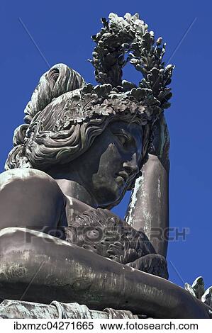 Stock Photography - Bavaria mit Lorbeerkranz, Munchen, Bayern, Deutschland, Europa. Fotosearch