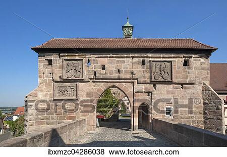 Stock Photo - Burgtor mit zwei Wappen, Burg Cadolzburg, Cadolzburg, Mittelfranken, Bayern, Deutschland, Europa. Fotosearch