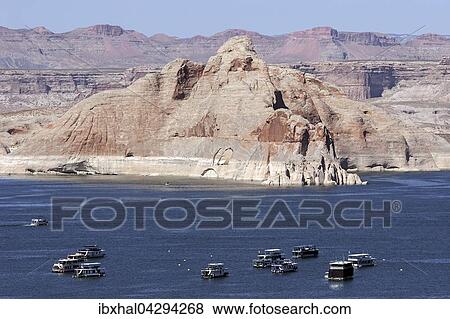 Castle Rock, vorne Hausboote in der Wahweap Marina, Lake Powell, Page, Arizona, USA, Nordamerika View Large Photo Image Stock Photo - Castle Rock, vorne Hausboote in der Wahweap Marina, Lake Powell, Page, Arizona, USA, Nordamerika. Fotosearch