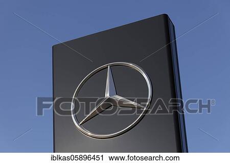 Stock Image - Column with Mercedes star, Mercedes-Benz branch Düsseldorf, North Rhine-Westphalia, Germany, Europe. Fotosearch