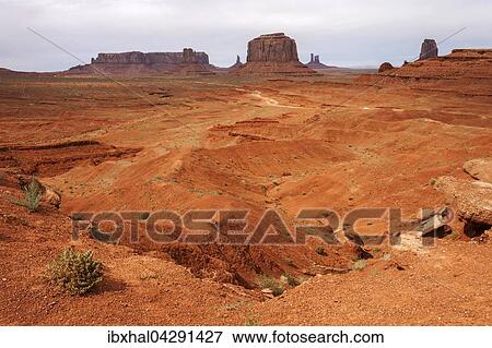 Stock Photo - Felsformationen, Ausblick auf Sentinel Mesa, West Mitten Butte, King of the Throne, Merrick Butte und Stagecoach, Monument Valley Navajo Tribal Park, Arizona, USA, Nordamerika. Fotosearch
