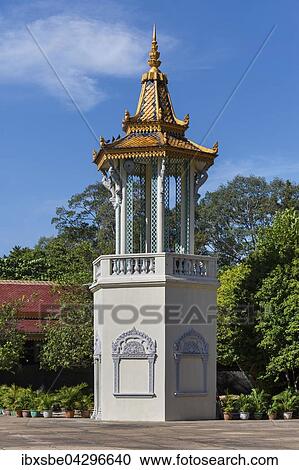 Glockenturm neben der Silberpagode, Wat Preah Keo Morakot, Vihear Preah Morakot beim Konigspalast, Phnom Penh, Kambodscha, Asien View Large Photo Image Stock Image - Glockenturm neben der Silberpagode, Wat Preah Keo Morakot, Vihear Preah Morakot beim Konigspalast, Phnom Penh, Kambodscha, Asien. Fotosearch