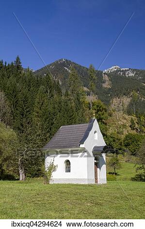 Picture - Kapelle im Stodertal, Hinterstoder, Totes Gebirge, Oberosterreich, Osterreich, Europa. Fotosearch