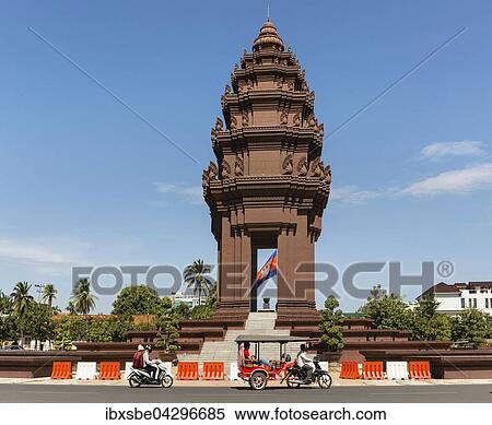 Kreisverkehr am Unabhangigkeits-Denkmal, Tuk Tuk Taxi am Phnom Penh, Kambodscha, Asien View Large Photo Image Stock Photography - Kreisverkehr am Unabhangigkeits-Denkmal, Tuk Tuk Taxi am Phnom Penh, Kambodscha, Asien. Fotosearch