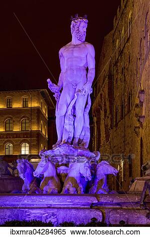 Neptunbrunnen auf der Piazza della Signoria bei Nacht, hinten historische Gebaude, Florenz, Toskana, Italien, Europa View Large Photo Image Stock Photography - Neptunbrunnen auf der Piazza della Signoria bei Nacht, hinten historische Gebaude, Florenz, Toskana, Italien, Europa. Fotosearch