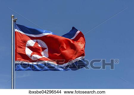 Nord Koreanische Flagge Nordkorea Fahne Weht Im Wind Blauer Himmel Picture Ibxsbe Fotosearch