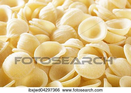 Stock Photograph - Orecchiette Pasta in Ohr-Form. Fotosearch