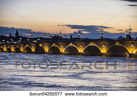 Pont de Pierre, historische Brucke uber die Garonne in der Abenddammerung, Bordeaux, Frankreich, Europa View Large Photo Image Stock Photo - Pont de Pierre, historische Brucke uber die Garonne in der Abenddammerung, Bordeaux, Frankreich, Europa. Fotosearch
