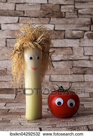 Porreestange, Lauch und Tomate mit Gesichtern, Symbolbild fur gesundes Gemuse View Large Photo Image Stock Image - Porreestange, Lauch und Tomate mit Gesichtern, Symbolbild fur gesundes Gemuse. Fotosearch