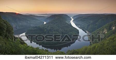 Saarschleife vom Aussichtspunkt Cloef, Orscholz bei Mettlach, Saarland, Deutschland, Europa View Large Photo Image Stock Image - Saarschleife vom Aussichtspunkt Cloef, Orscholz bei Mettlach, Saarland, Deutschland, Europa. Fotosearch