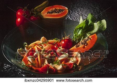 Salat mit frischen Fruchten und Tomaten in einer Glasschussel View Large Photo Image Stock Image - Salat mit frischen Fruchten und Tomaten in einer Glasschussel. Fotosearch