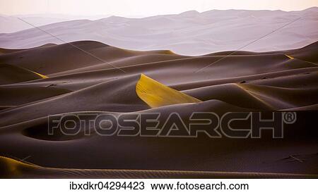 Sanddunen, Leeres Viertel, Empty Quarter, Sandwuste Rub al-Chali, auch Rub al-Khali, Vereinigte Arabische Emirate, Asien View Large Photo Image Stock Image - Sanddunen, Leeres Viertel, Empty Quarter, Sandwuste Rub al-Chali, auch Rub al-Khali, Vereinigte Arabische Emirate, Asien. Fotosearch