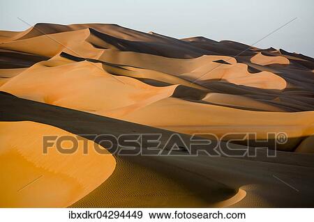 Sanddunen, Leeres Viertel, Empty Quarter, Sandwuste Rub al-Chali, auch Rub al-Khali, Vereinigte Arabische Emirate, Asien View Large Photo Image Stock Photo - Sanddunen, Leeres Viertel, Empty Quarter, Sandwuste Rub al-Chali, auch Rub al-Khali, Vereinigte Arabische Emirate, Asien. Fotosearch