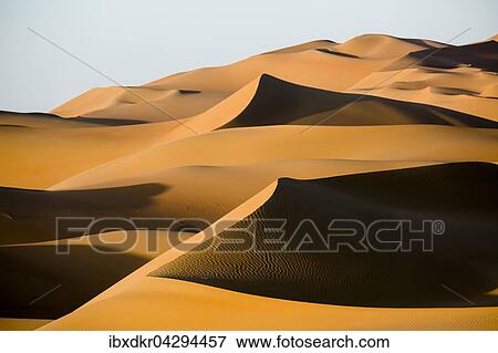 Sanddunen, Leeres Viertel, Empty Quarter, Sandwuste Rub al-Chali, auch Rub al-Khali, Vereinigte Arabische Emirate, Asien View Large Photo Image Stock Photo - Sanddunen, Leeres Viertel, Empty Quarter, Sandwuste Rub al-Chali, auch Rub al-Khali, Vereinigte Arabische Emirate, Asien. Fotosearch
