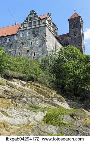 Schloss und Kirche St. Servatius auf dem Schlossberg, UNESCO Weltkulturerbe, Quedlinburg, Harz, Sachsen-Anhalt, Deutschland, Europa View Large Photo Image Stock Image - Schloss und Kirche St. Servatius auf dem Schlossberg, UNESCO Weltkulturerbe, Quedlinburg, Harz, Sachsen-Anhalt, Deutschland, Europa. Fotosearch
