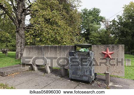 Stock Image - Soviet cemetery of honour, Park an der Ilm, Weimar, Thuringia, Germany, Europe. Fotosearch