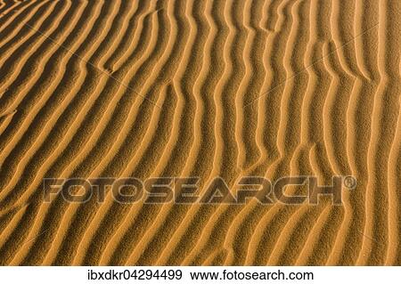 Strukturen, Sanddunen, Leeres Viertel, Empty Quarter, Sandwuste Rub al-Chali, auch Rub al-Khali, Vereinigte Arabische Emirate, Asien View Large Photo Image Stock Photo - Strukturen, Sanddunen, Leeres Viertel, Empty Quarter, Sandwuste Rub al-Chali, auch Rub al-Khali, Vereinigte Arabische Emirate, Asien. Fotosearch