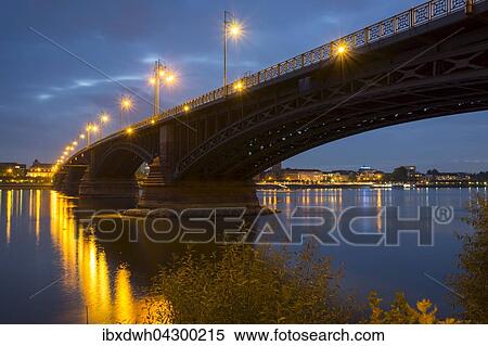 Theodor-Heuss-Brucke uber dem Rhein bei Dammerung, Mainz, Rheinland-Pfalz, Deutschland, Europa View Large Photo Image Stock Photography - Theodor-Heuss-Brucke uber dem Rhein bei Dammerung, Mainz, Rheinland-Pfalz, Deutschland, Europa. Fotosearch