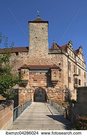 Picture - Tor mit Brucke der Hauptburg, Burg Cadolzburg, Cadolzburg, Mittelfranken, Bayern, Deutschland, Europa. Fotosearch