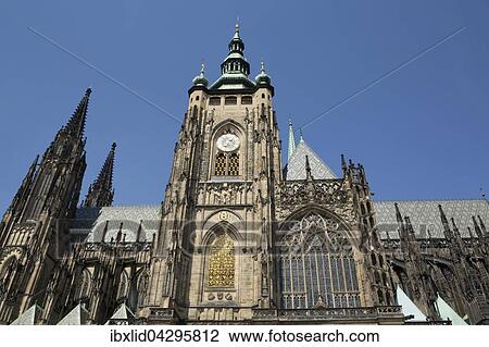 Veitsdom, Prager Burg, Hradschin, Prag, Tschechien, Europa View Large Photo Image Stock Image - Veitsdom, Prager Burg, Hradschin, Prag, Tschechien, Europa. Fotosearch