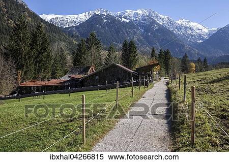 Wanderweg und Kutschenmuseum Hinterstein, hinten die Allgauer Alpen, Hinterstein, Allgau, Bayern, Deutschland, Europa View Large Photo Image Stock Photography - Wanderweg und Kutschenmuseum Hinterstein, hinten die Allgauer Alpen, Hinterstein, Allgau, Bayern, Deutschland, Europa. Fotosearch