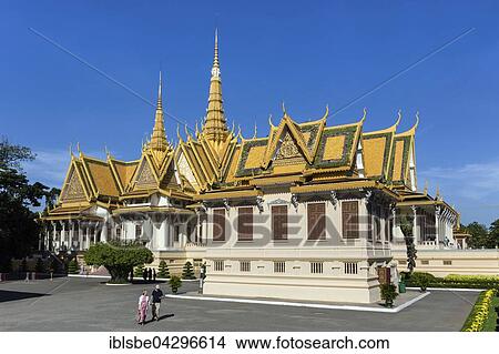 Picture - Throne hall, coronation hall, Preah Tineang Tevea Vinichhay, Royal Palace, Phnom Penh, Cambodia, Asia. Fotosearch