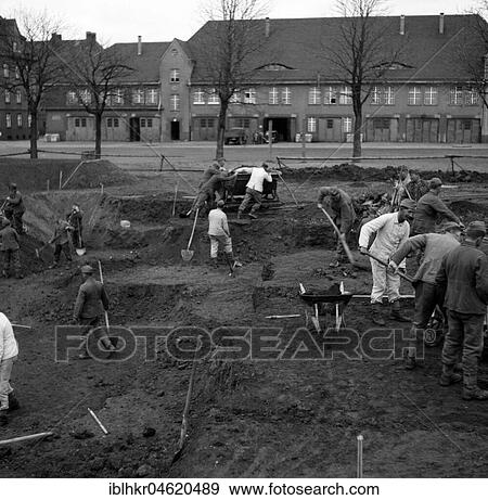 Approx. 1939, 1941, Training Wehrmacht, Wehrmacht soldiers digging, Ulm, Germany, Europe View Large Photo Image Stock Photo - Approx. 1939, 1941, Training Wehrmacht, Wehrmacht soldiers digging, Ulm, Germany, Europe. Fotosearch