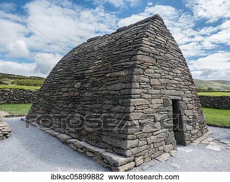 Stock Image - Gallarus Oratory, early Christian church, Dingle Peninsula, County Kerry, Ireland, Europe. Fotosearch