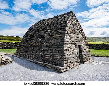 Stock Photograph - Gallarus Oratory, early Christian church, Dingle Peninsula, County Kerry, Ireland, Europe. Fotosearch