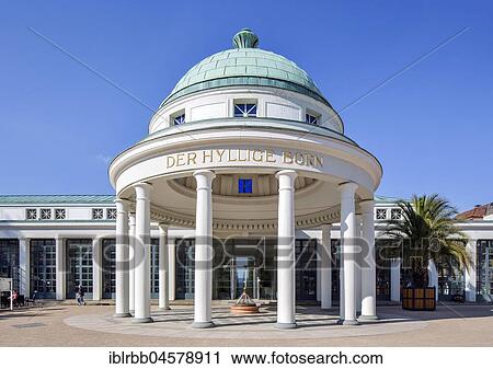 Stock Image - Hall and fountain temple in the spa district, Bad Pyrmont, Lower Saxony, Germany, Europe. Fotosearch