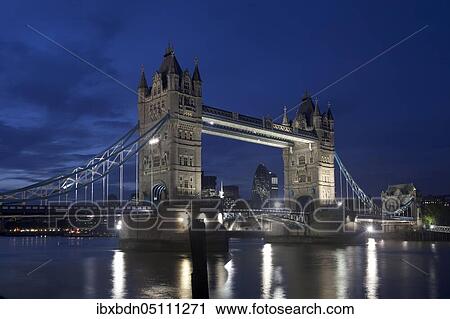 Vue nocturne Tower Bridge, Londres, Angleterre, Grande-Bretagne View Large Photo Image Stock Image - Vue nocturne Tower Bridge, Londres, Angleterre, Grande-Bretagne. Fotosearch