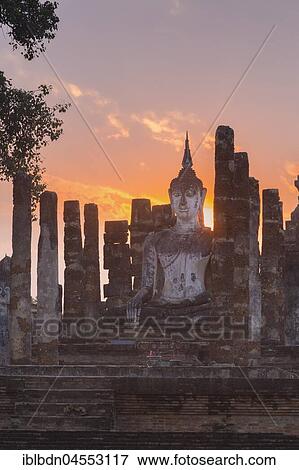 Stock Photo - Wat Mahathat, Sukhothai historical park, Sukhothai, Thailand, Asia. Fotosearch