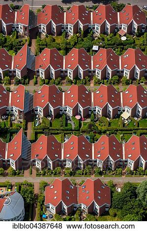 Stock Photo - Aerial photograph, terraced houses, Westkappler Ring Saarn, Mülheim an der Ruhr, Ruhr district, North Rhine-Westphalia, Germany, Europe. Fotosearch