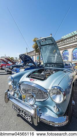 Stock Photograph - Alter Austin Healey, Oldtimer, Brighton Beach, Ost Sussex, England. Fotosearch