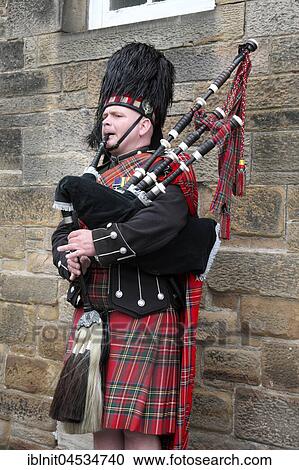 Bagpipe player, Edinburgh, Scotland, UK View Large Photo Image Stock Image - Bagpipe player, Edinburgh, Scotland, UK. Fotosearch