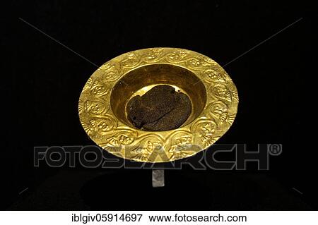Burial object of gold, vessel, Moche culture, Museum Tumbas Reales or Museum of Sipan, Lambayeque, near Chiclayo, Peru, South America View Large Photo Image Stock Photo - Burial object of gold, vessel, Moche culture, Museum Tumbas Reales or Museum of Sipan, Lambayeque, near Chiclayo, Peru, South America. Fotosearch