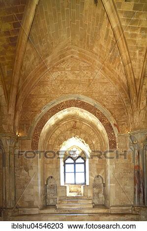 Stock Image - Castel del Monte Castle, Staufer Emperor Frederick II, UNESCO World Heritage Site, hall, window with Breccia rossa, Province of Barletta-Andria-Trani, Apulia, Italy, Europe. Fotosearch