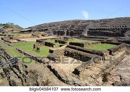 Stock Photo - El Fuerte de Samaipata, Inca ruins, Unesco World Heritage Site, Samaipata, Florida, Bolivia, South America. Fotosearch
