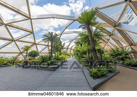 Stock Photograph - Park on the roof of Crossrail Place, Modern Architecture, One Canada Square, Canary Wharf, London, England, Great Britain. Fotosearch
