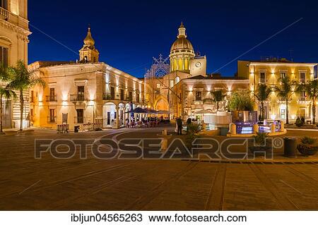 Piazza Fonte Diana, Church Chiesa Madre Santa Maria delle Stelle, Night view, Comiso, Province of Ragusa, Sicily, Italy, Europe View Large Photo Image Stock Image - Piazza Fonte Diana, Church Chiesa Madre Santa Maria delle Stelle, Night view, Comiso, Province of Ragusa, Sicily, Italy, Europe. Fotosearch