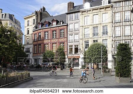 Stock Image - Place de la Pucelle, Rouen, Normandy, France, Europe. Fotosearch