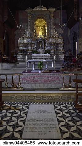 Chancel with the main altar, hammered silver, church and former monastery Iglesia de Santo Domingo de Guzmán, San Cristóbal de La Laguna, Tenerife, Canary Islands, Spain, Europe View Large Photo Image Stock Photograph - Chancel with the main altar, hammered silver, church and former monastery Iglesia de Santo Domingo de Guzmán, San Cristóbal de La Laguna, Tenerife, Canary Islands, Spain, Europe. Fotosearch